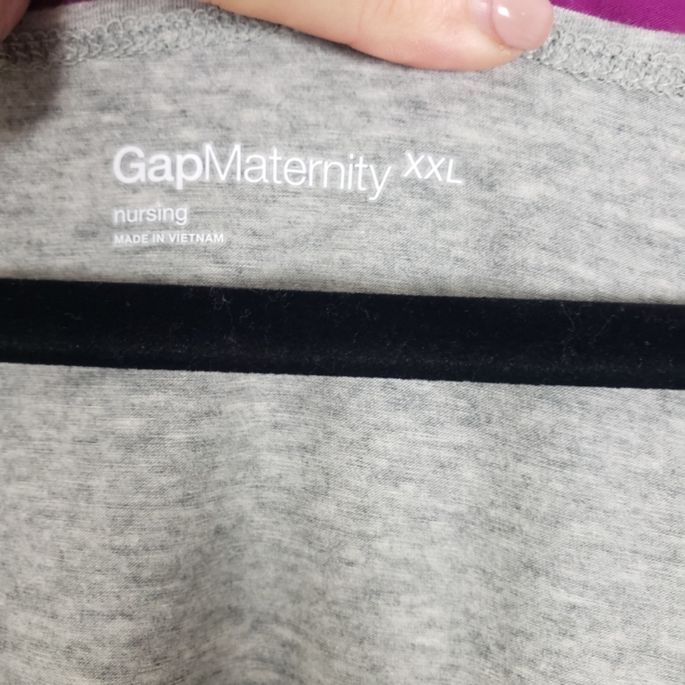 GAP Maternity nursing top with full cami H20 - Picture 3 of 5